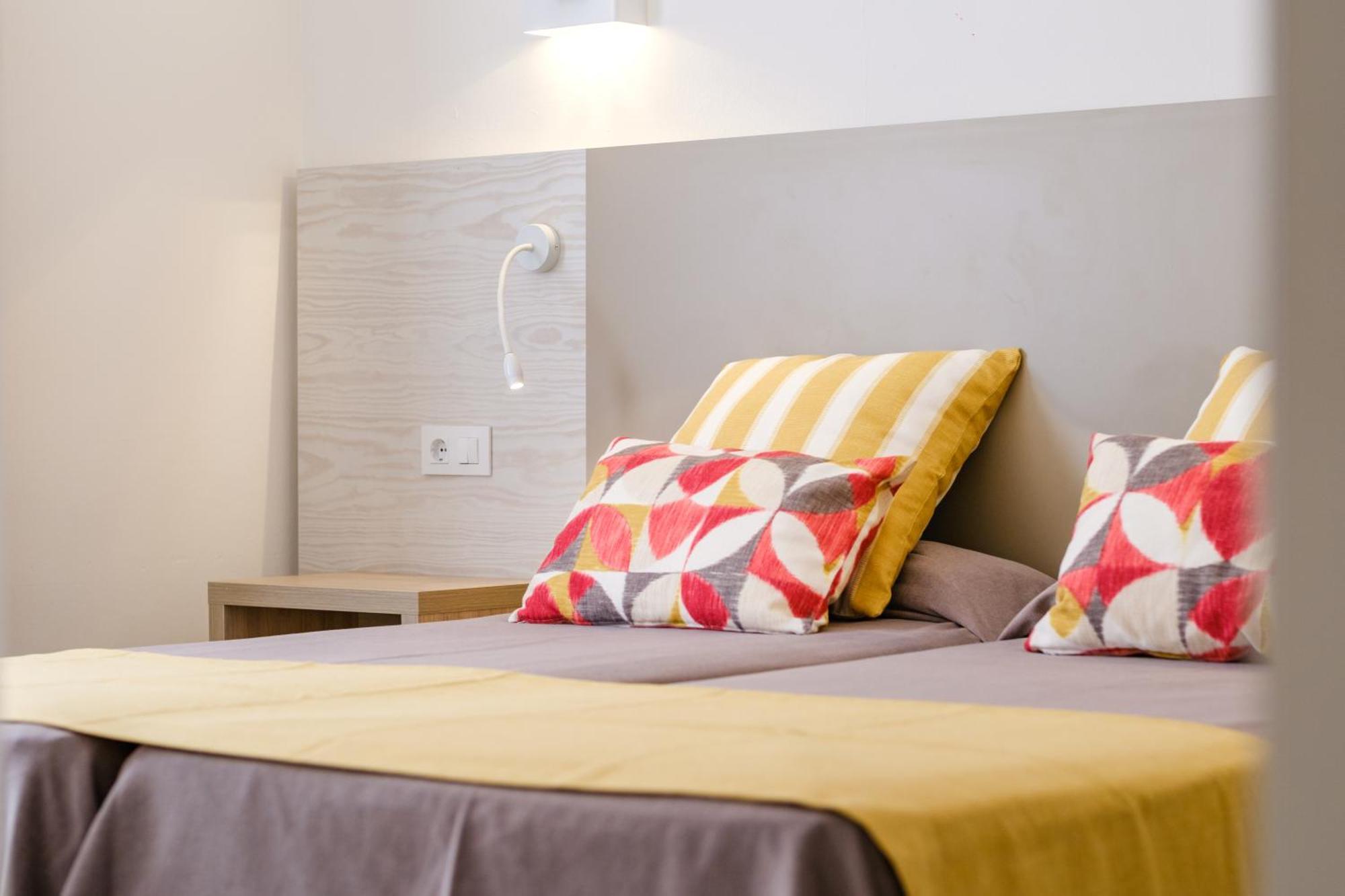 Apartamentos Vista Club Santa Ponsa Luaran gambar