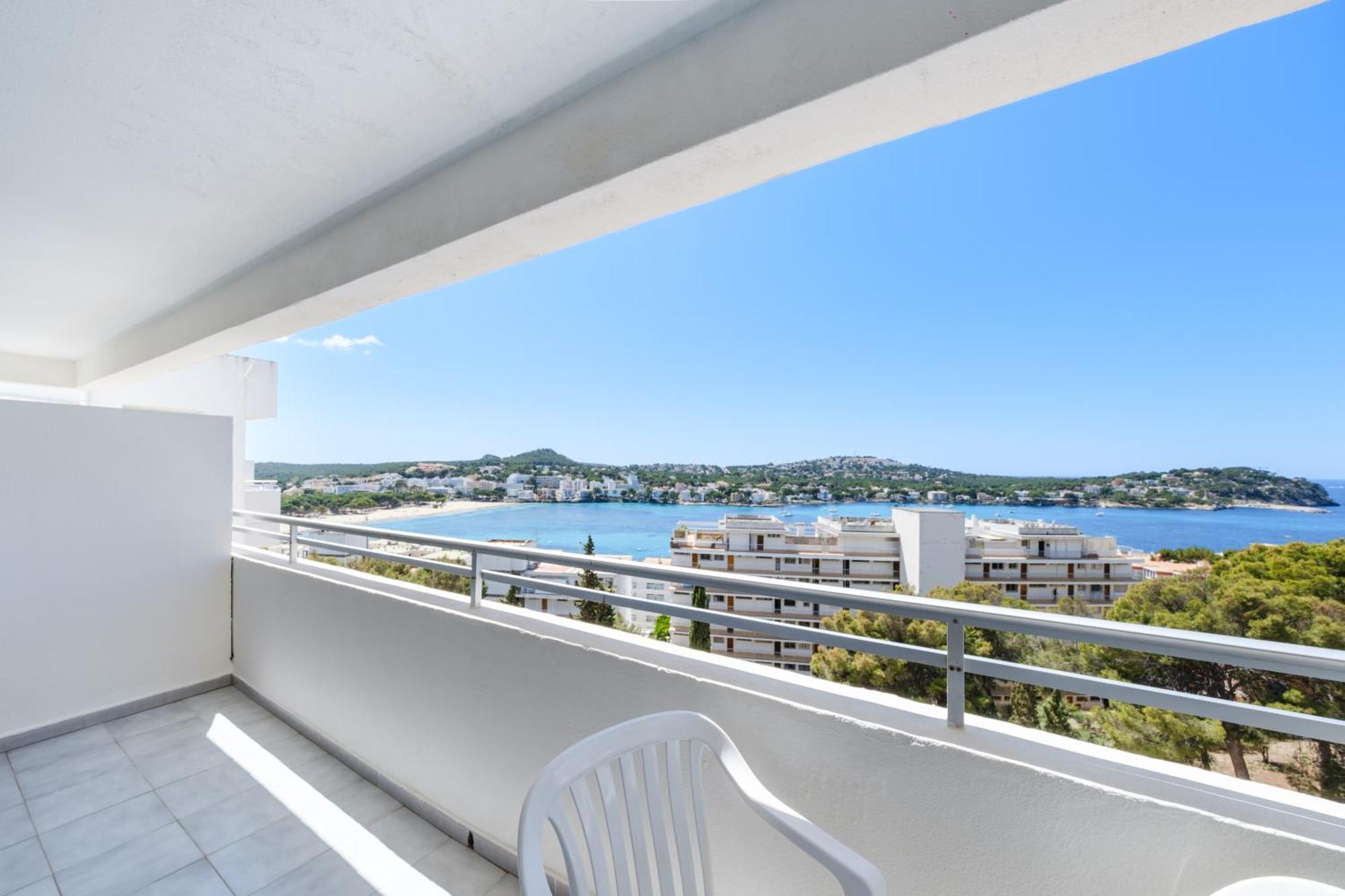 Apartamentos Vista Club Santa Ponsa Luaran gambar