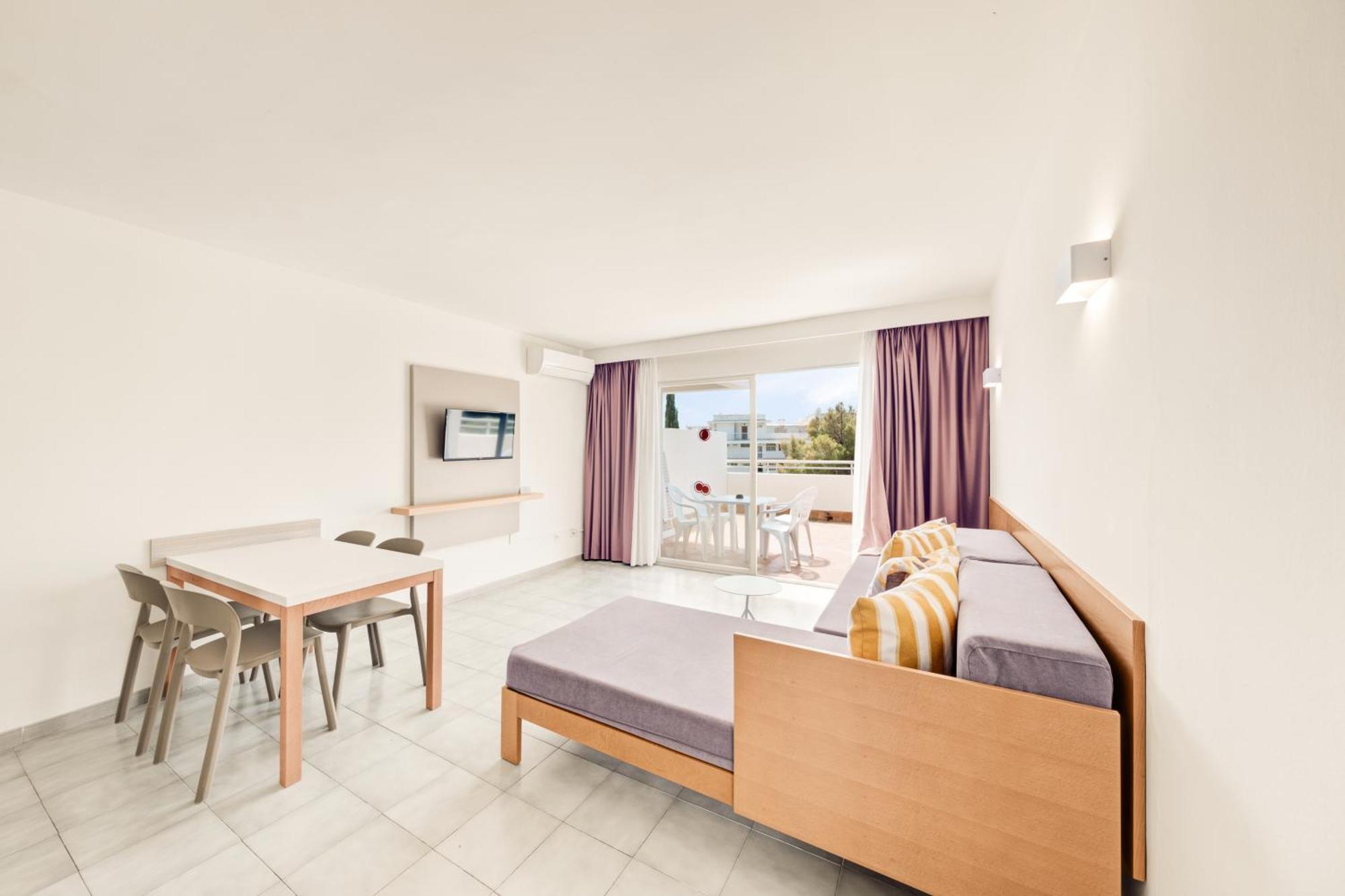 Apartamentos Vista Club Santa Ponsa Luaran gambar